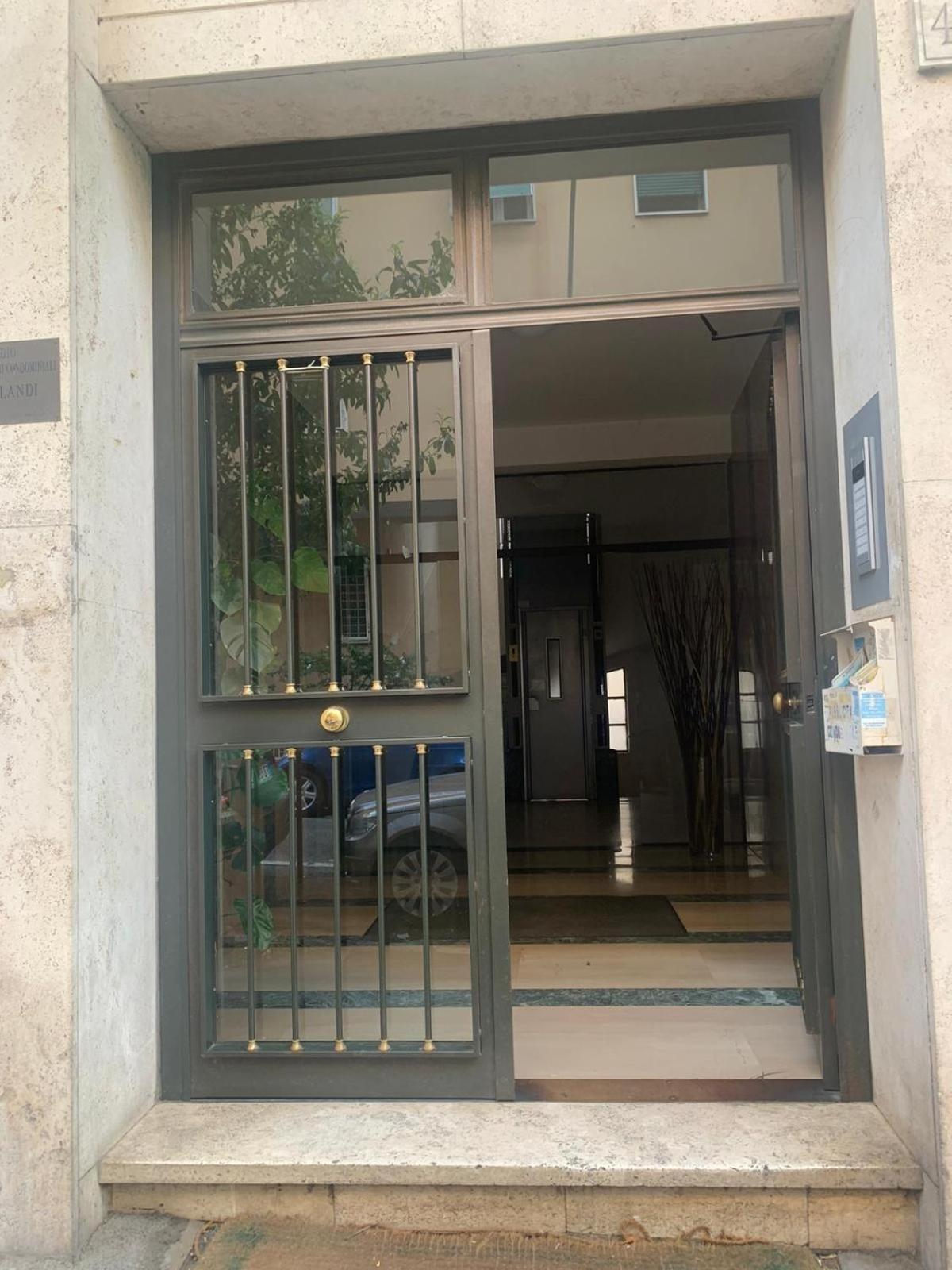 Piazza Bologna - Intero Lägenhet